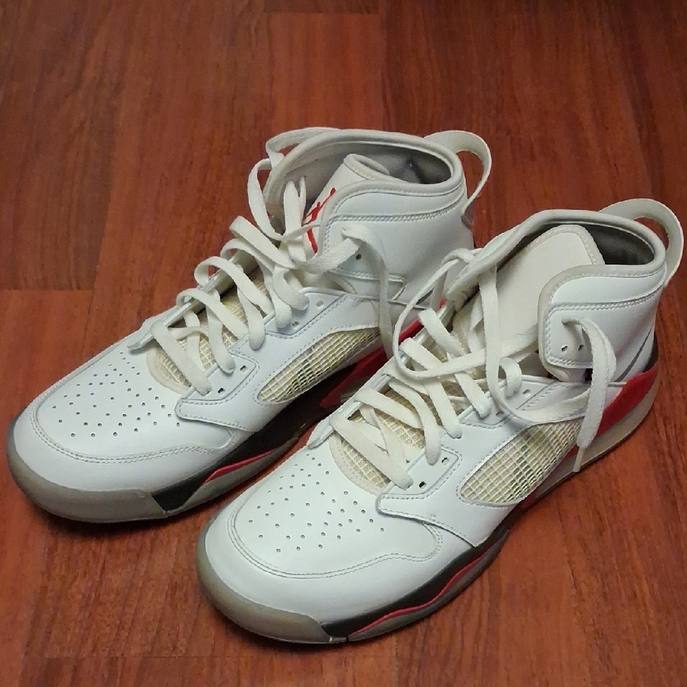 Jordan Mars 270 Mens White and Red High-Top Sneakers Size 12